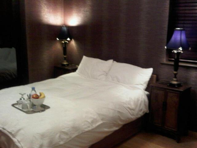 Mulberry House Hotel Hertford Bilik gambar